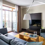 Hotel The