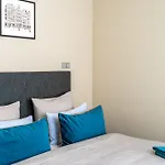 The Hotel 4*