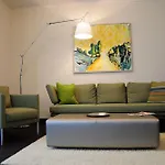 Hotel The 4*