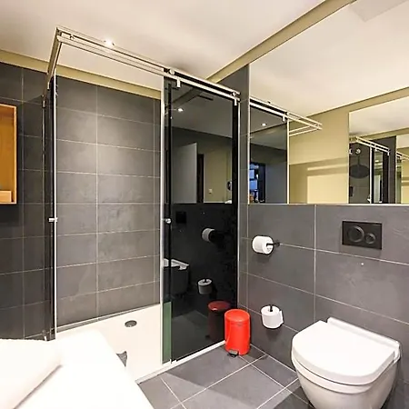 The Hotel 4*